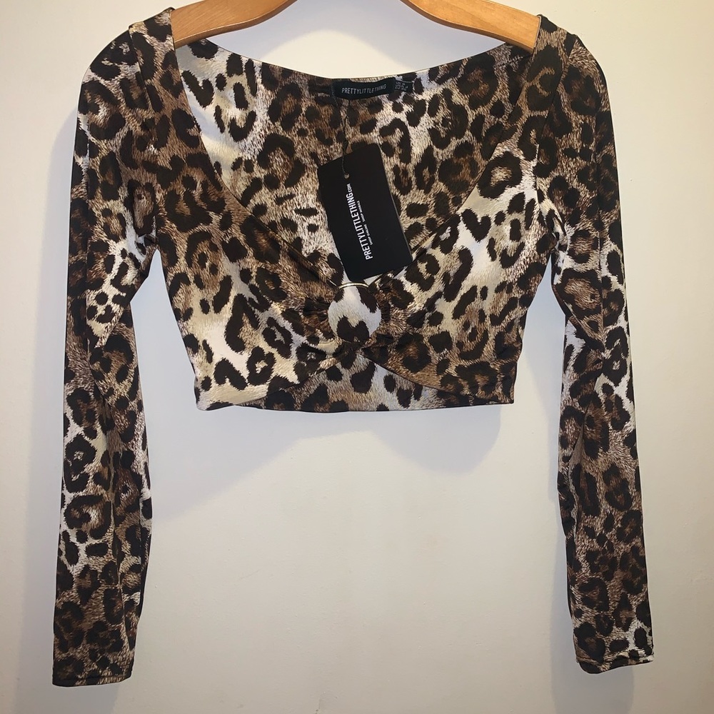 PrettyLittleThing Crop Top